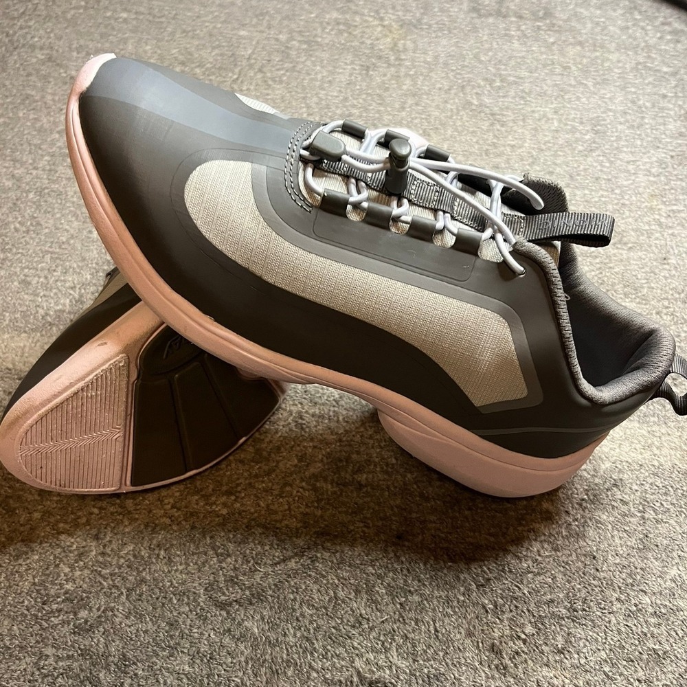 Vionic Grey and Pink Bungee Lace Walking Shoes Sneakers 1st Ray Technology